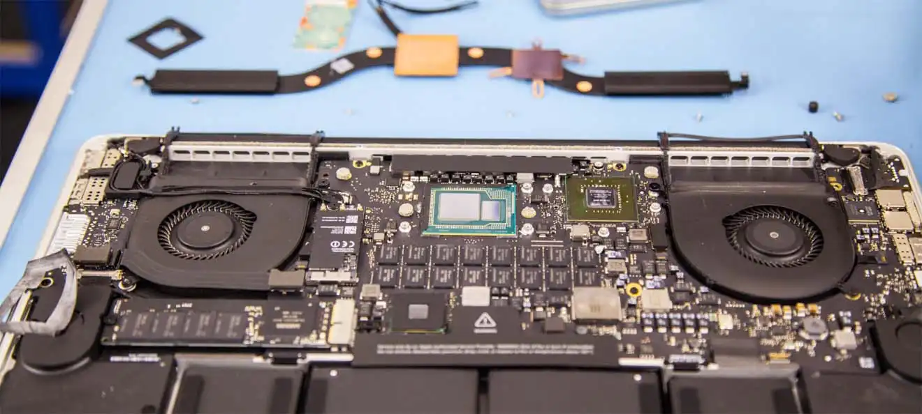 чистка ноутбука Apple MacBook в Истре