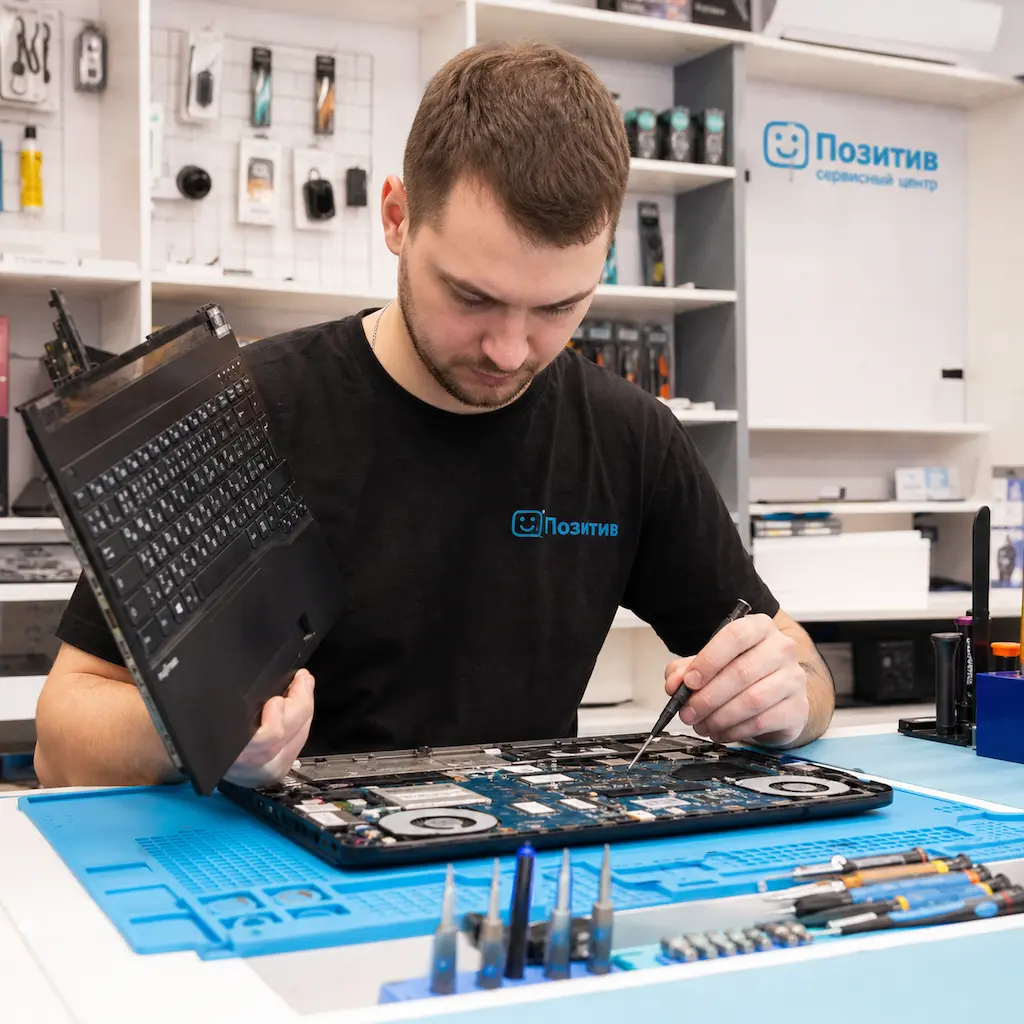 заменить клавиатуру на ноутбуке Fujitsu в Истре